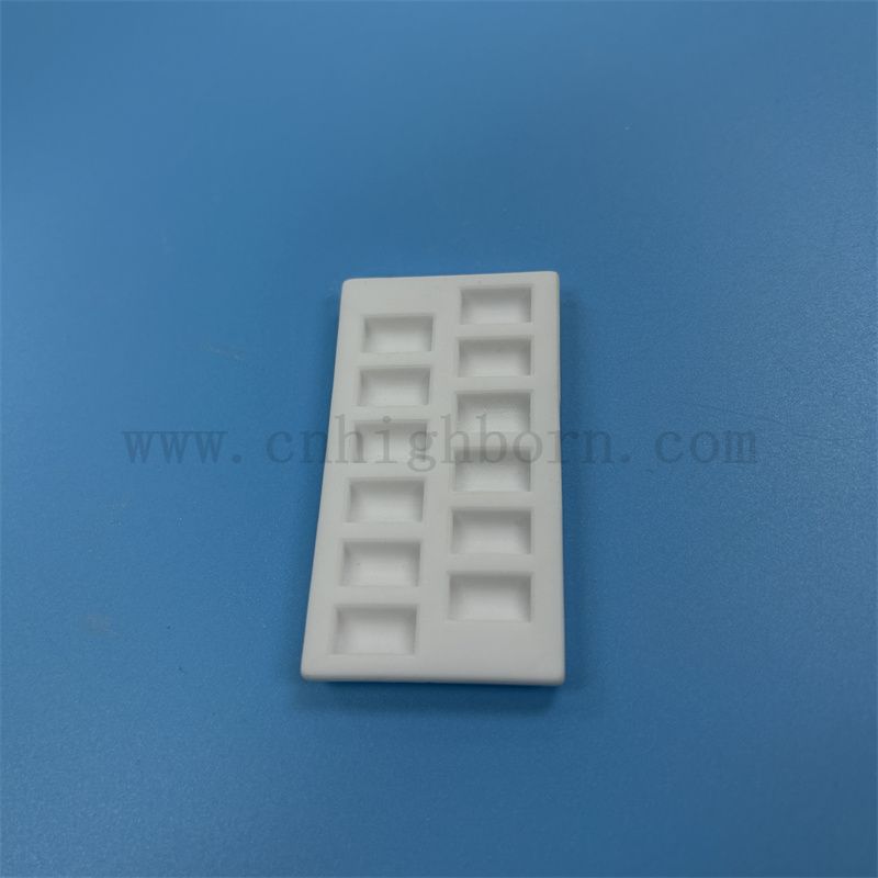 Dostosowana płyta ceramiczna z mulitu korundowego, ogniotrwały kordierytowy tygiel ceramiczny