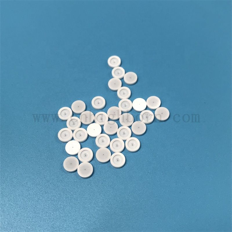 Izolator biała cyrkonia nieregularna część Stabilizowana itrum dysza z mgły ceramicznej ZRO2