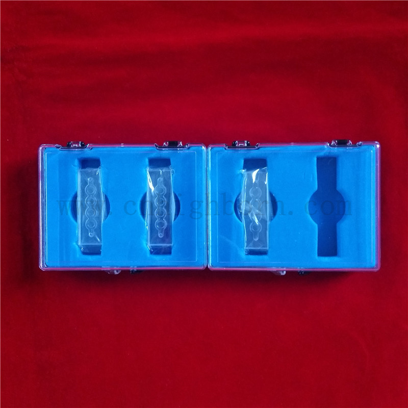 Spektrometr laboratoryjny dostosowany przezroczystą kuwetę komórkową kwarcową