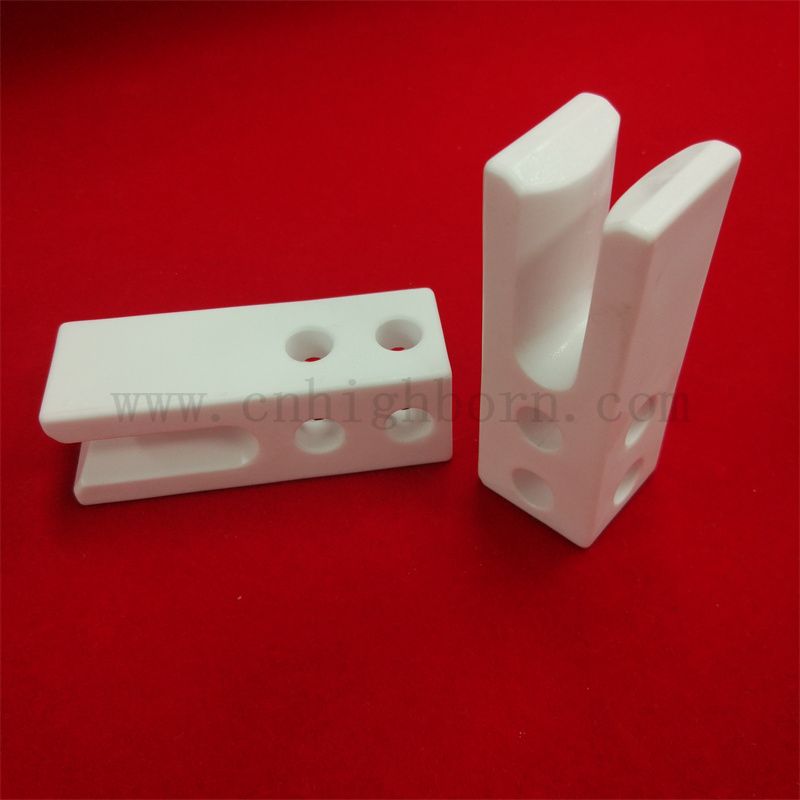 Odporność na zużycie 95% AL2O3 Alumina Izolacja Ceramiczna Część