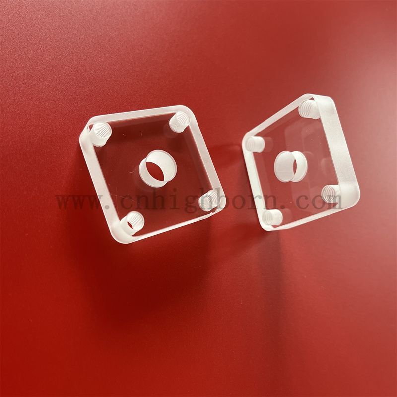 Dostosowane do wiercenia laserowego przezroczyste kwadratowe szkło kwarcowe z wycięciem narożnym