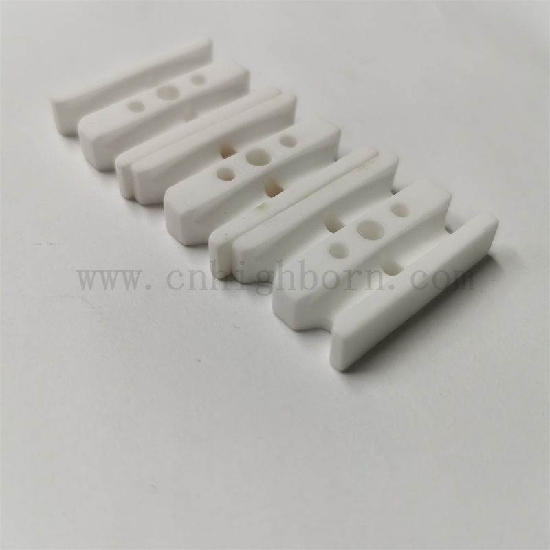 Indywidualne izolacyjne elementy ceramiczne z tlenku glinu o zawartości 95% Al2o3