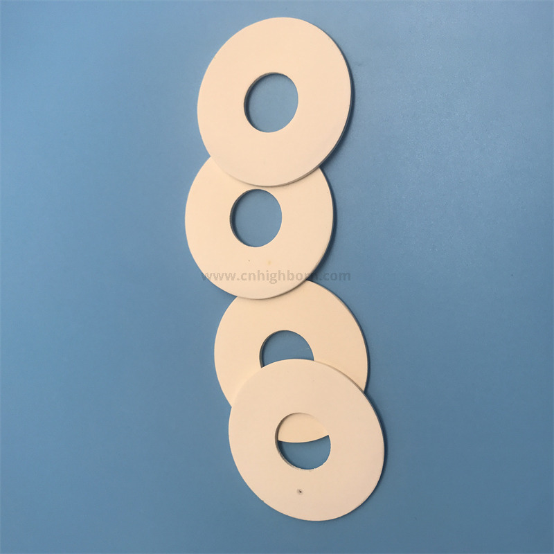 Naturalny diatomitowy porowaty dysk filtracyjny Diatomitowy pierścień ceramiczny