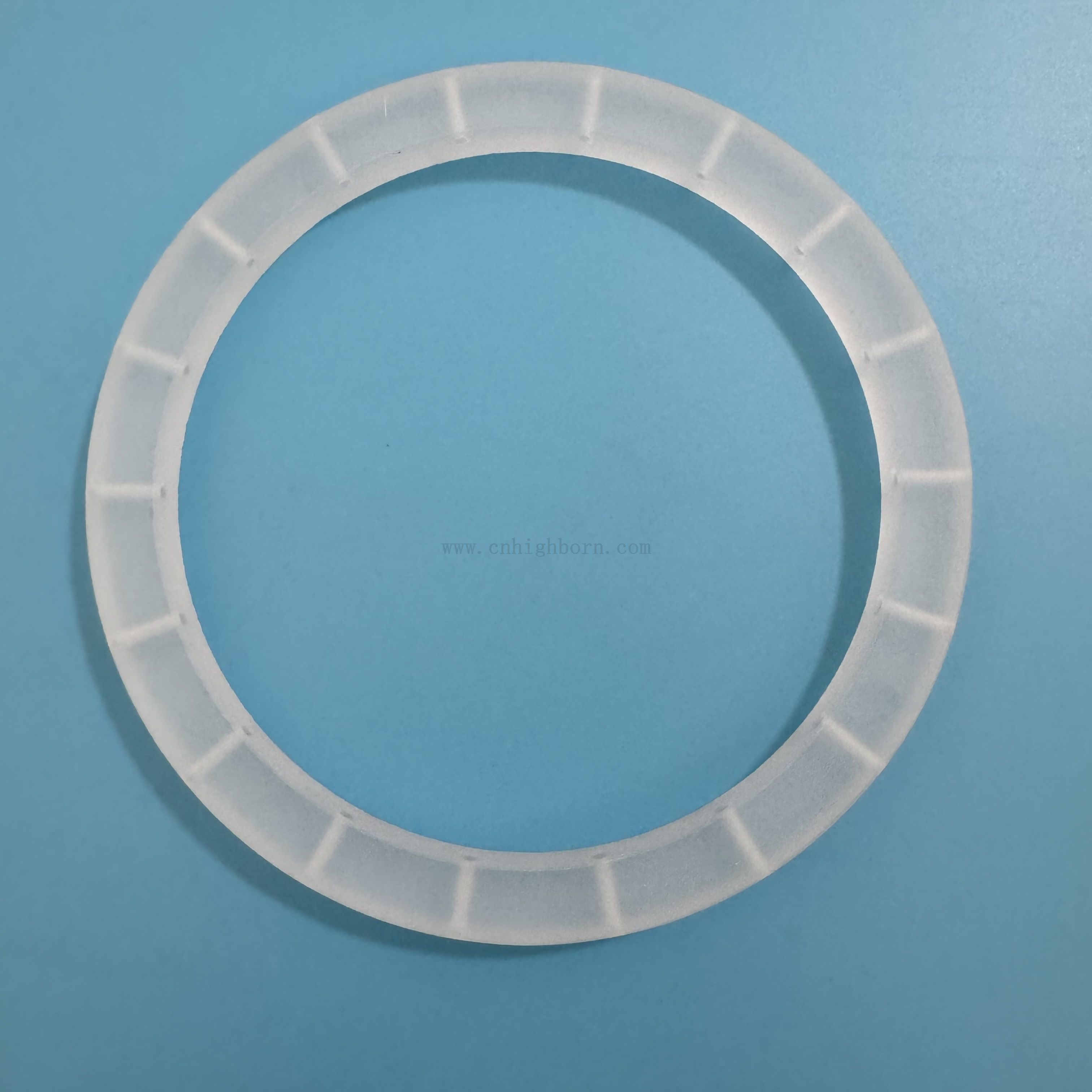 Odporność na ciepło matowy kwarcowy kołnierz z otworem do zastosowań przemysłowych