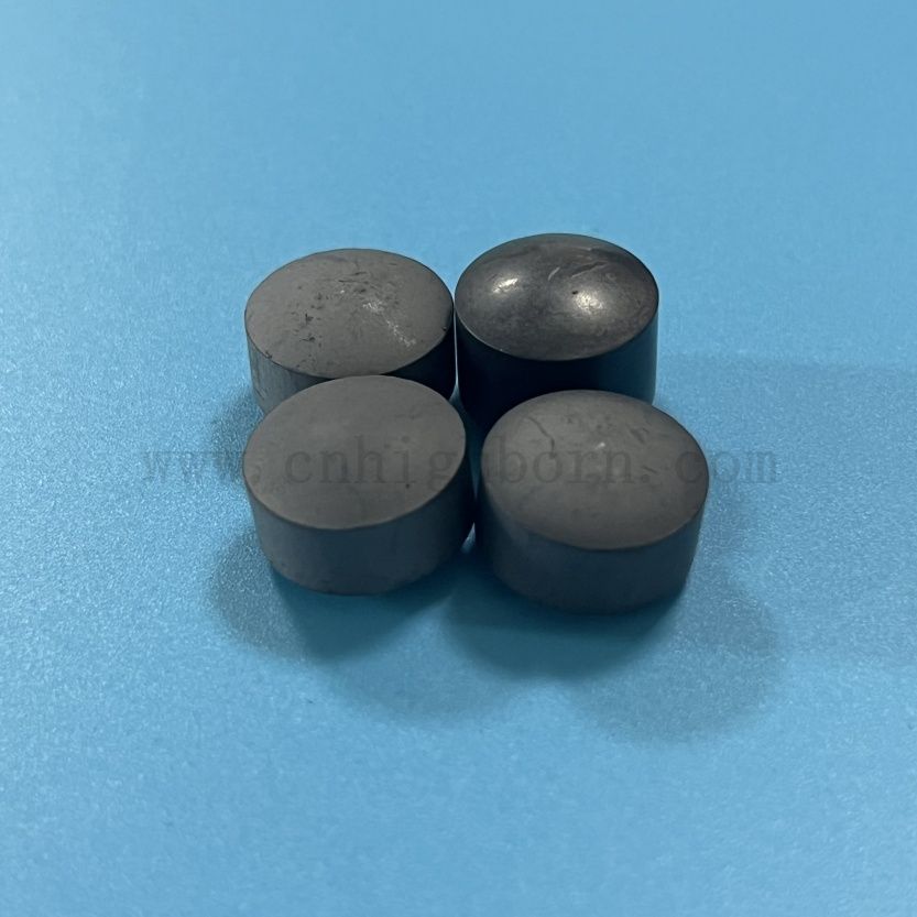 Kolumny z węglików boru o wysokiej twardości B4C Kulki rdzeniowe do zapobiegania wyciekom elektrowni jądrowej