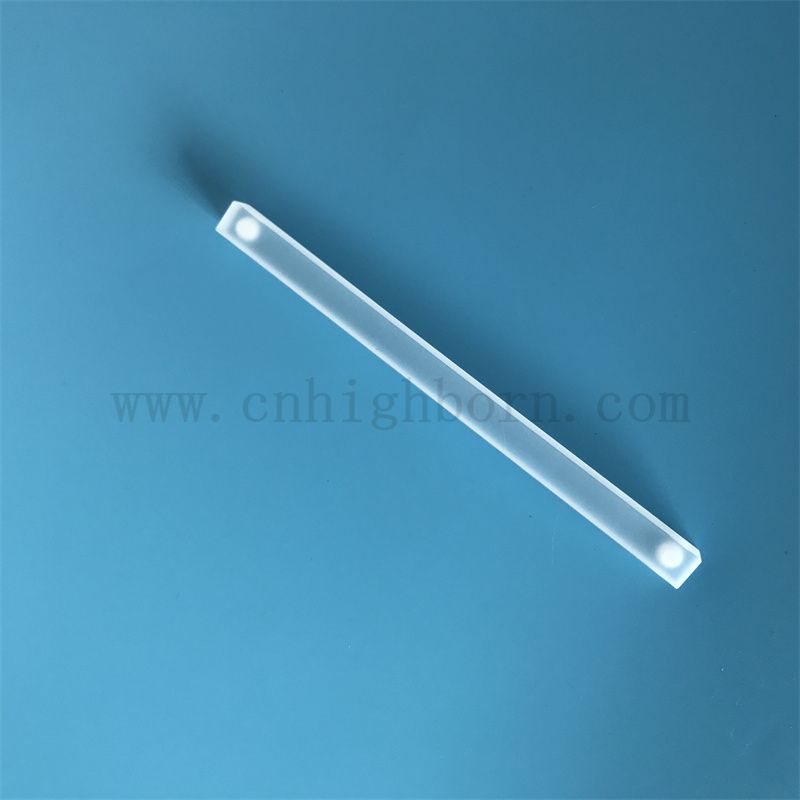 Kwadrat o wysokiej czystości półprzezroczysty producent kwarcowy pręt krzemionkowy kwarcowy