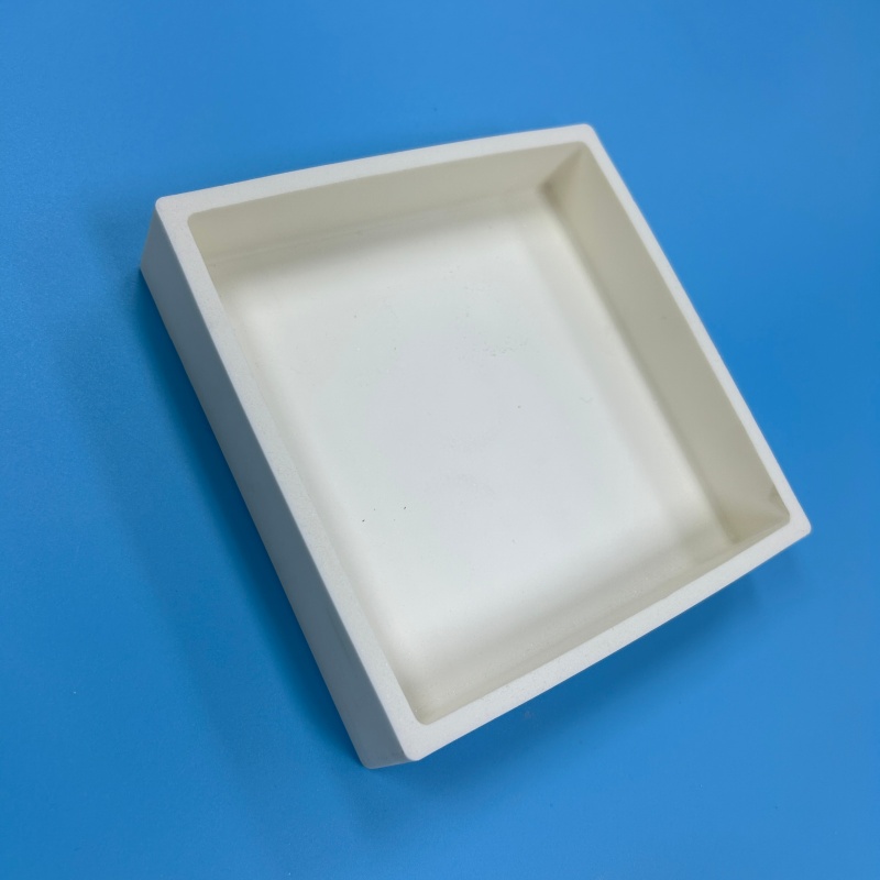 Ogniotrwały kordierytowy tygiel ceramiczny z mulitem do pieca piecowego 