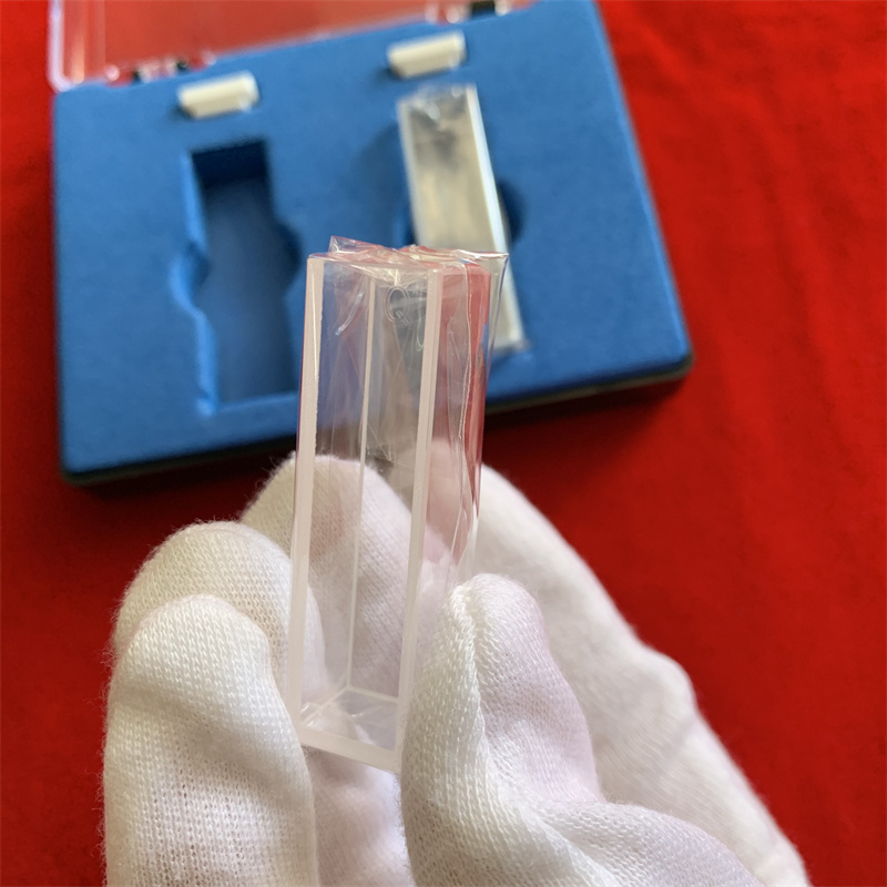 Laboratoryjne szklane oprogramowanie standardowe ogniwo fluorometru z pokrywką przezroczystą pięcio -boczną spektrofotometr szkła kwarcowego