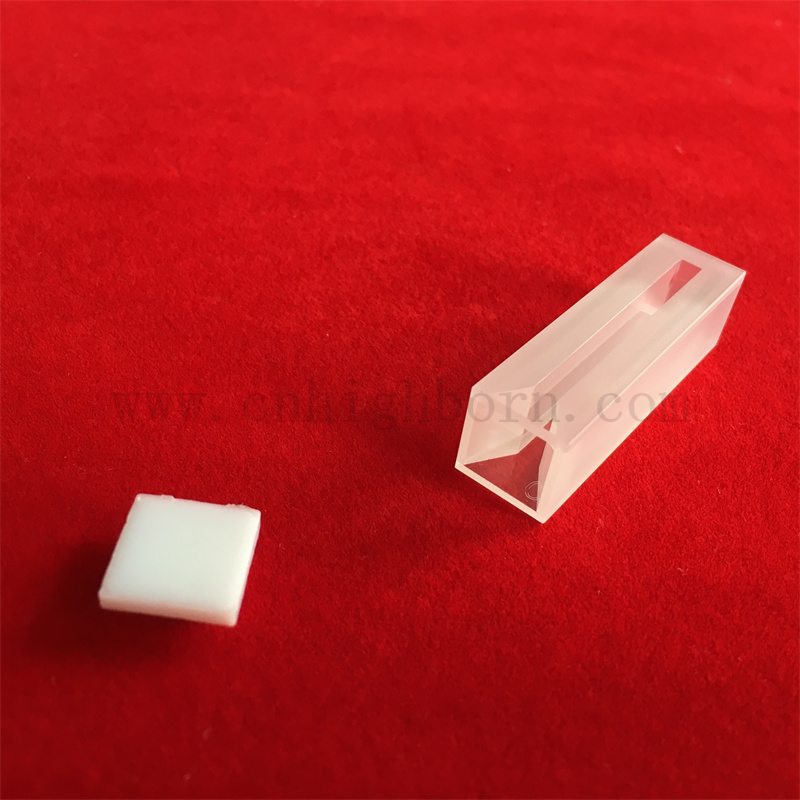 Laboratoryjne materiały eksploatacyjne standardowe Q254 Kwarc szklana kuwetka mikro komórka z matowymi ścianami i pokrywką