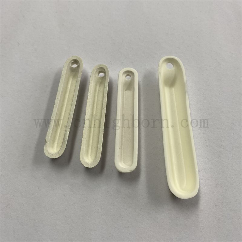 Odporność na wysoką temperaturę AL2O3 Ceramiczna tygla o wysokiej czystości aluminiowa łódź porcelanowa z otworem