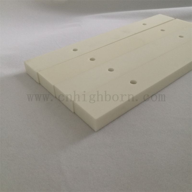 Odporność na ciepło 99% AL2O3 Wał Alumina Ceramiczny spiekanie płaski pręt