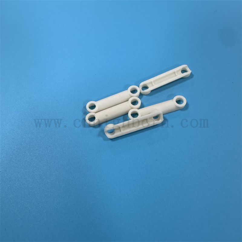Dostosowywany odporność na zużycie 95% 99% części ceramiczne AL2O3 część izolatora glinu