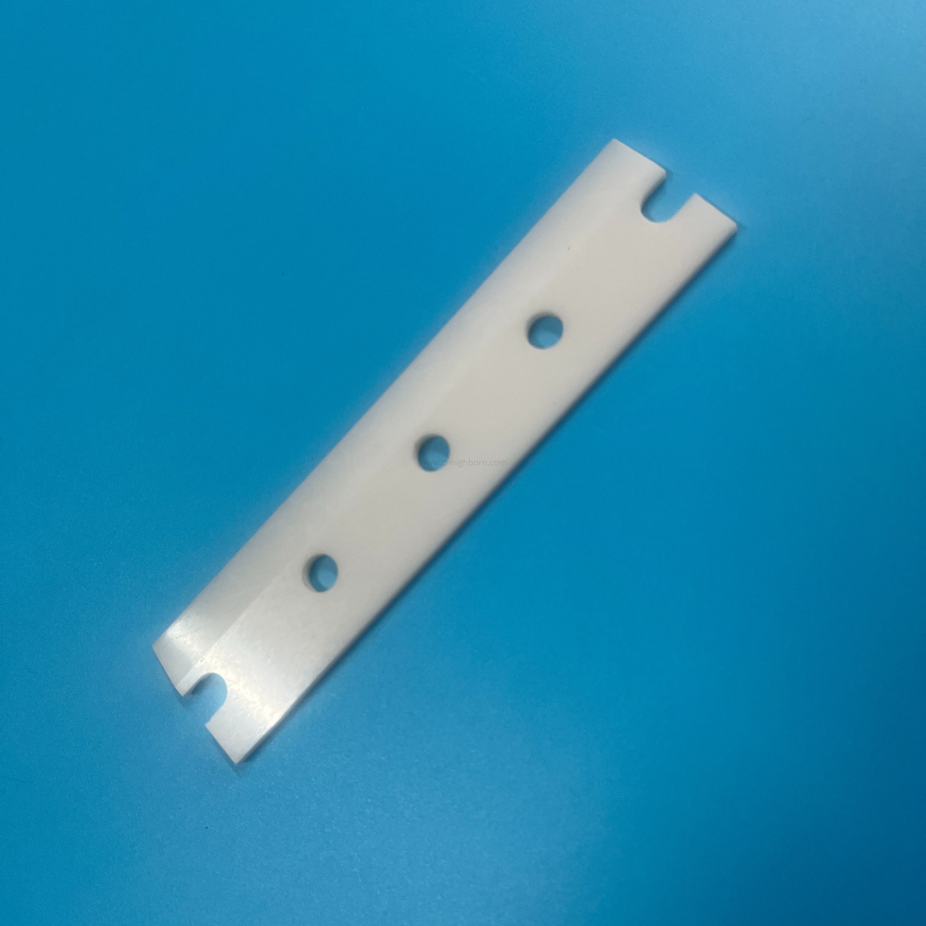 Arkusz ceramiczny z tlenku cyrkonu o gramaturze 6,05 g/cm3
